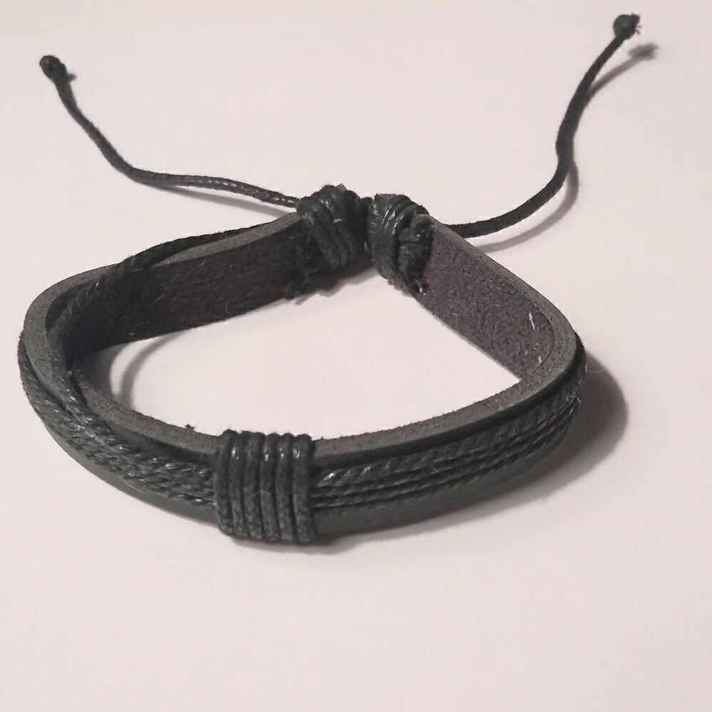Men's leather bracelet layered black New 2‎